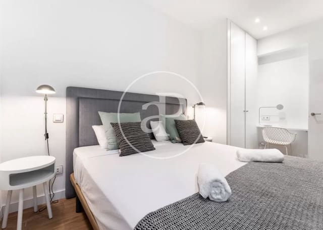 Appartement de 1 chambre à louer à Rios Rosas, Madrid ville - 2 450 € (Ref: 9780575)