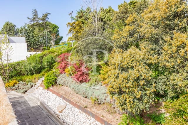 7 soveværelse Lejlighed til salg i Fuente del Fresno, San Sebastián de los Reyes med swimmingpool - € 1.740.000 (Ref: 9780578)