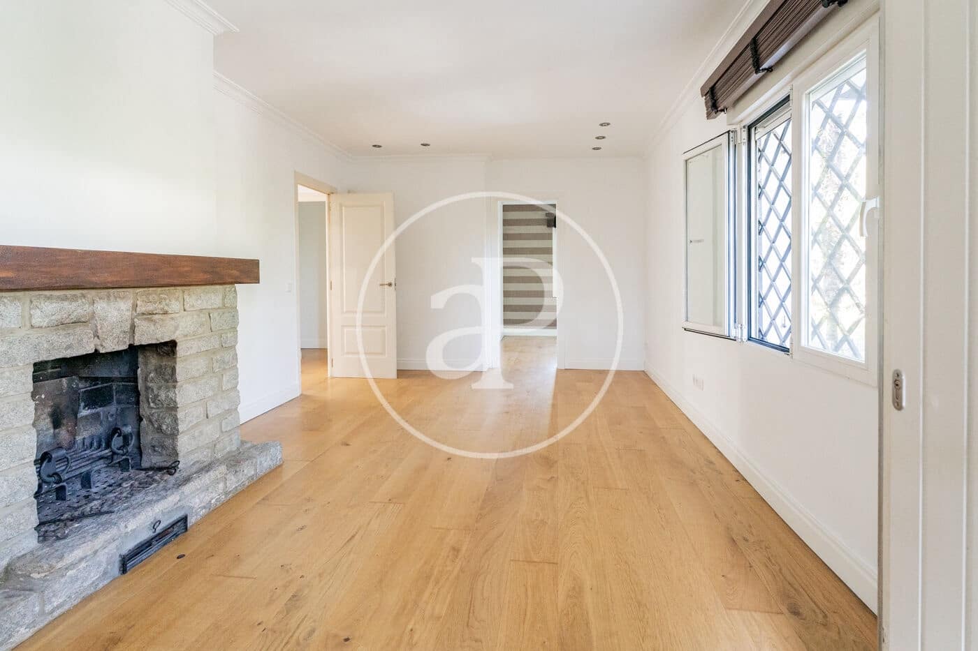 3 bedroom Villa for rent in Madrid city with pool garage - € 3,600 (Ref: 9783245)