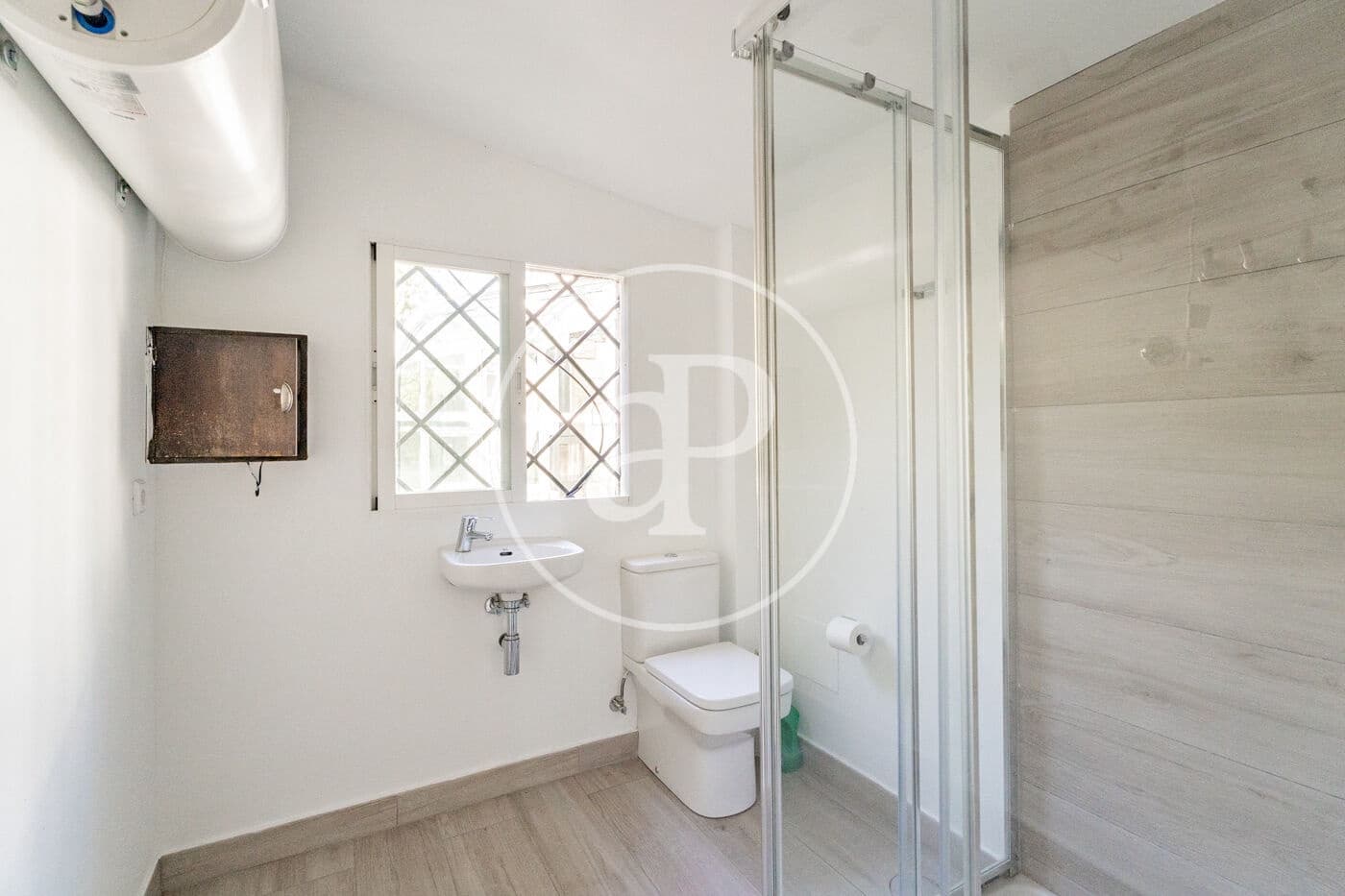 3 bedroom Villa for rent in Madrid city with pool garage - € 3,600 (Ref: 9783245)