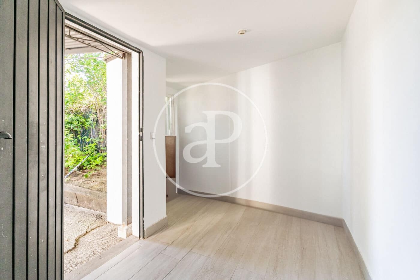 3 bedroom Villa for rent in Madrid city with pool garage - € 3,600 (Ref: 9783245)