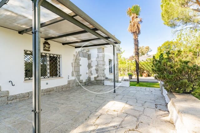 3 bedroom Villa for rent in Valverde, Madrid city with pool garage - € 3,600 (Ref: 9783245)