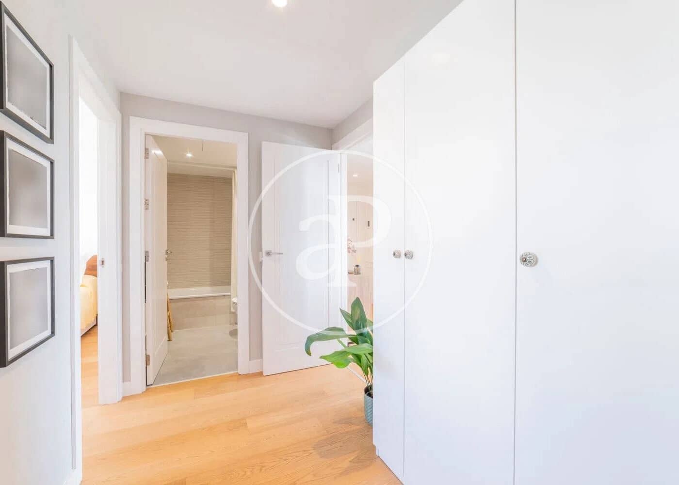 3 soverom Penthouse til salgs i Boadilla del Monte med svømmebasseng - € 890 000 (Ref: 9783247)