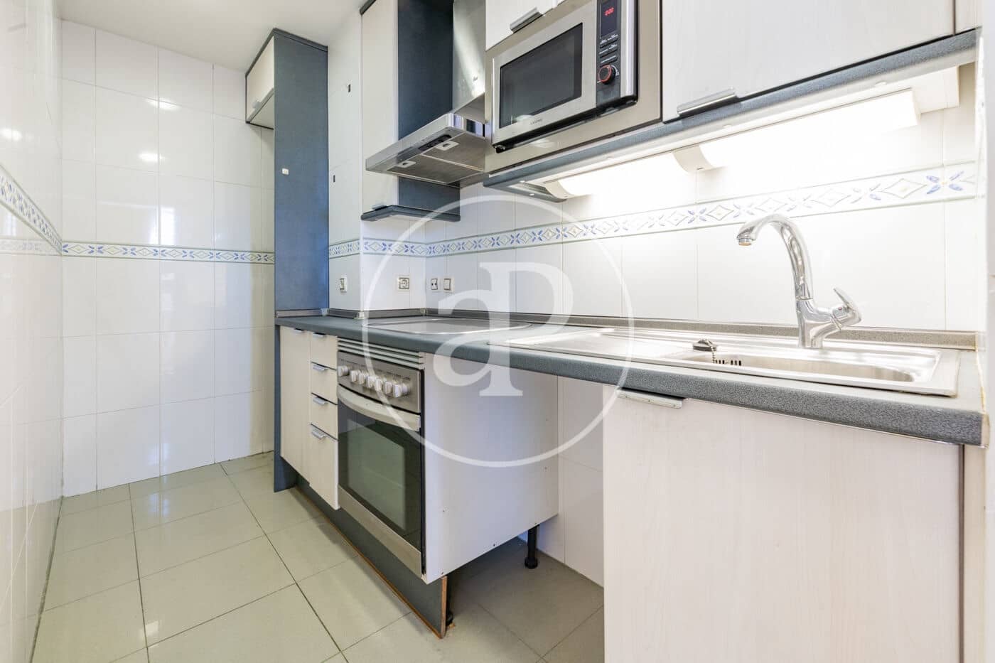 1 bedroom Apartment for sale in Madrid city with pool - € 560,000 (Ref: 9783253)