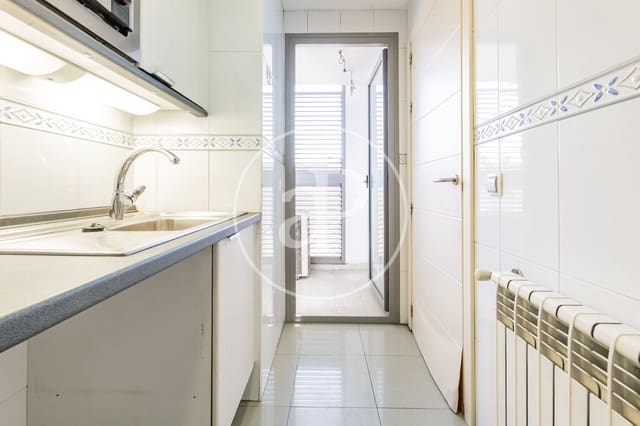 1 bedroom Apartment for sale in Legazpi, Madrid city with pool - € 560,000 (Ref: 9783253)
