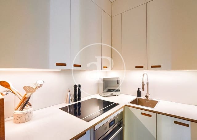 1 chambre Appartement à vendre à Embajadores, Madrid ville - 545 000 € (Ref: 9783254)