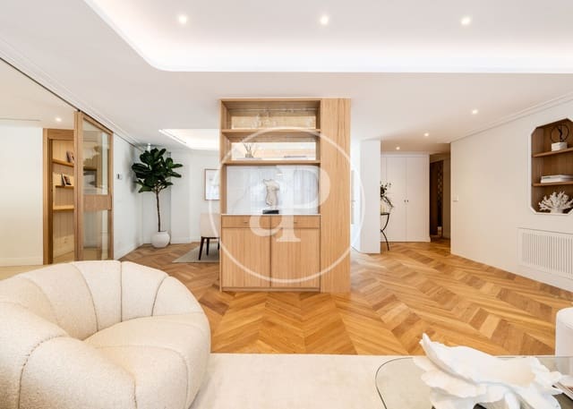 4 soveværelse Lejlighed til salg i Trafalgar, Madrid by - € 2.590.000 (Ref: 9788408)