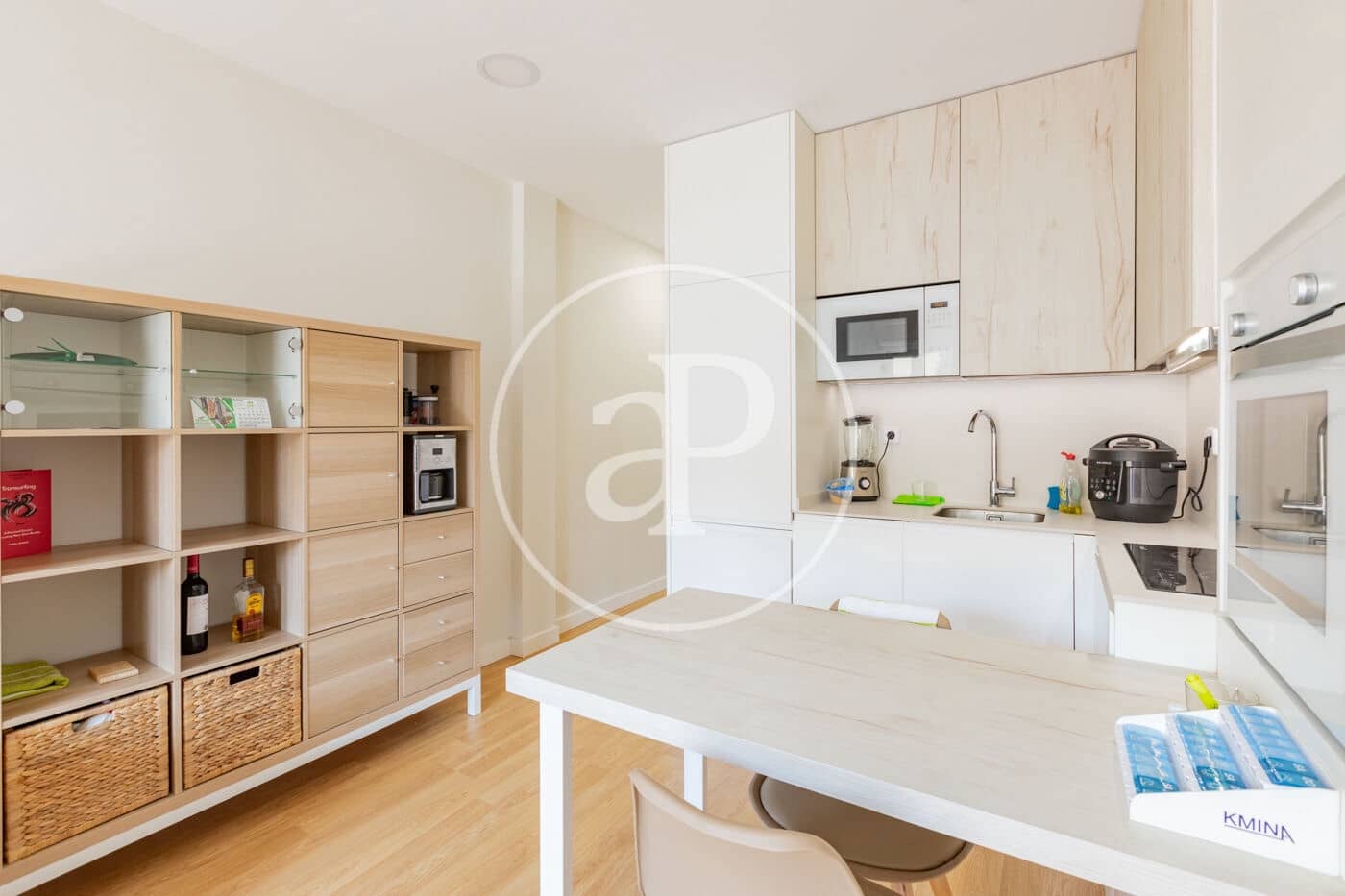 1 soveværelse Lejlighed til leje i Madrid by - € 1.900 (Ref: 9788409)