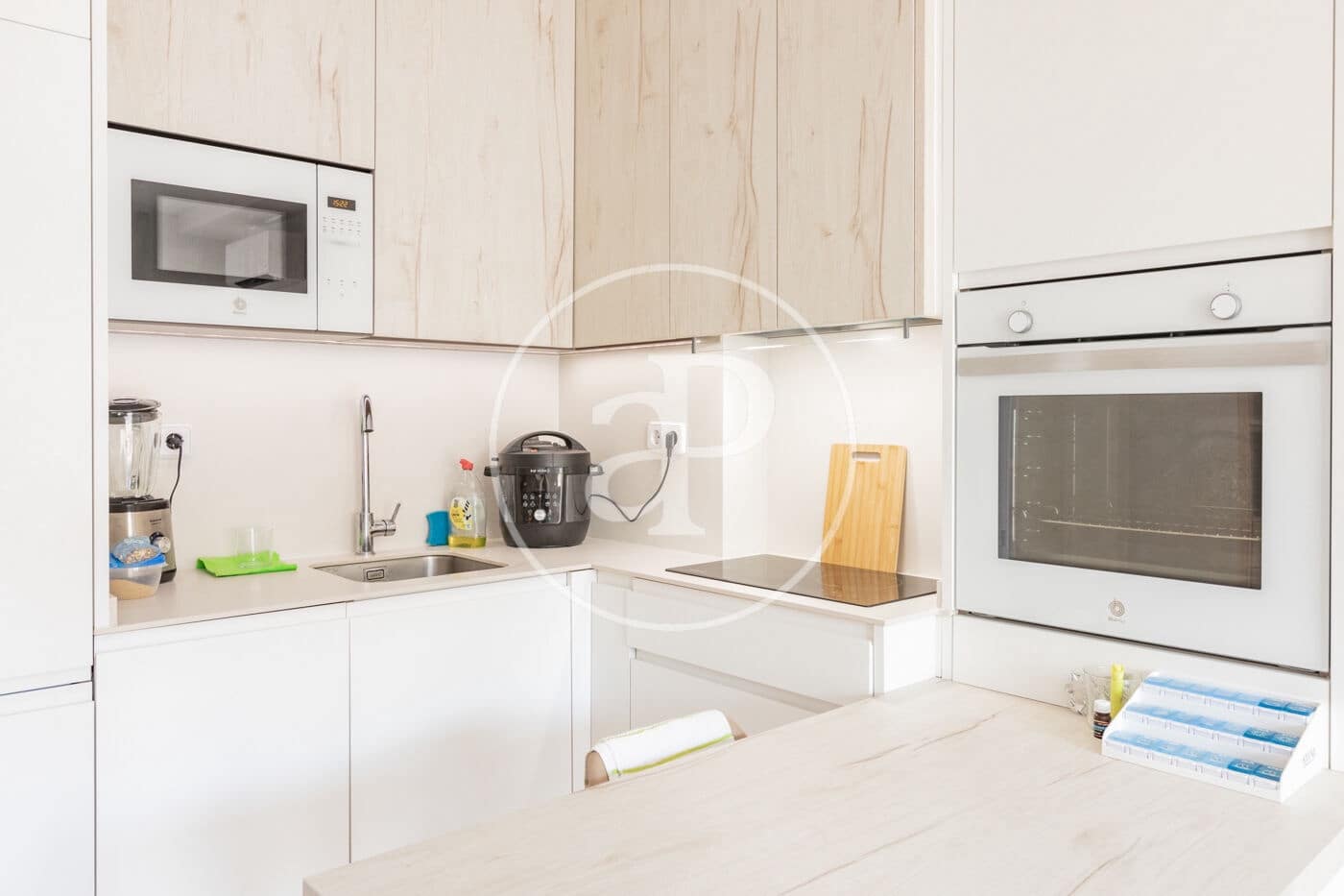 1 soveværelse Lejlighed til leje i Madrid by - € 1.900 (Ref: 9788409)