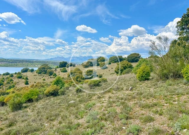 Terreno Non Edificato in vendita in Guadalix de la Sierra - 296.000 € (Rif: 9788410)