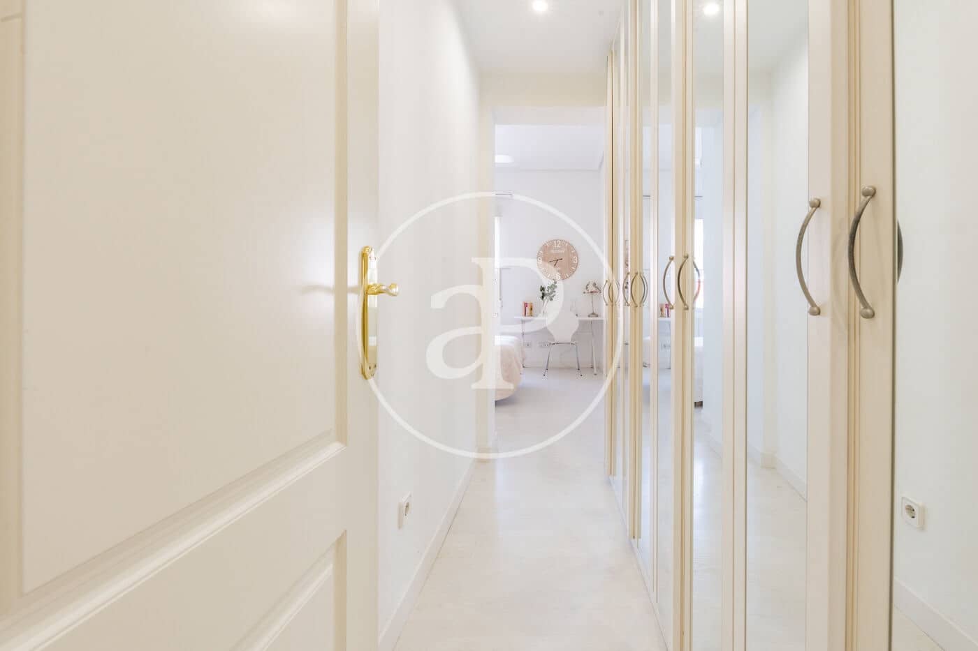 2 soveværelse Lejlighed til leje i Madrid by - € 2.000 (Ref: 9788412)