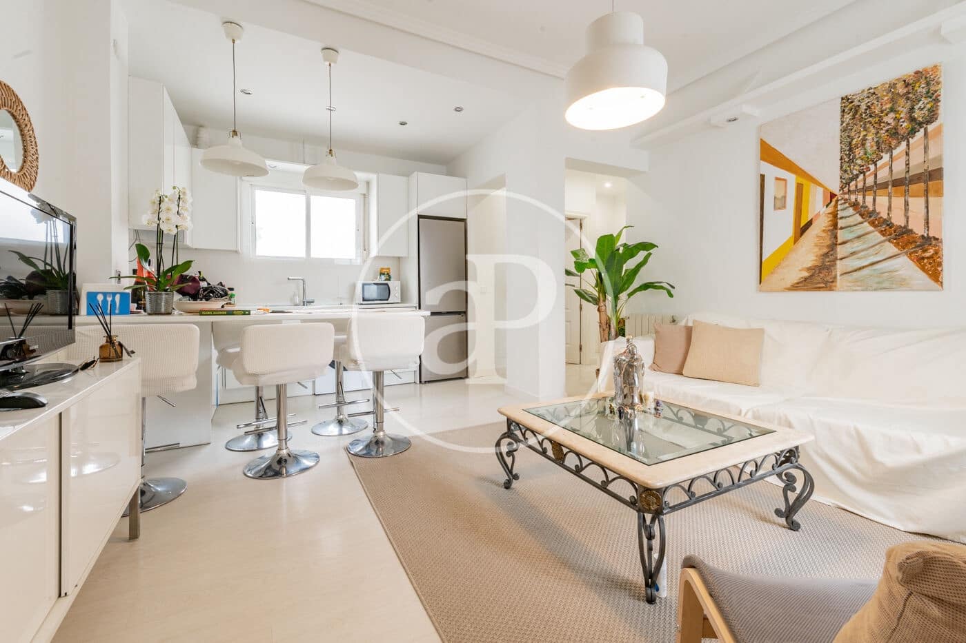 2 soveværelse Lejlighed til leje i Madrid by - € 2.000 (Ref: 9788412)