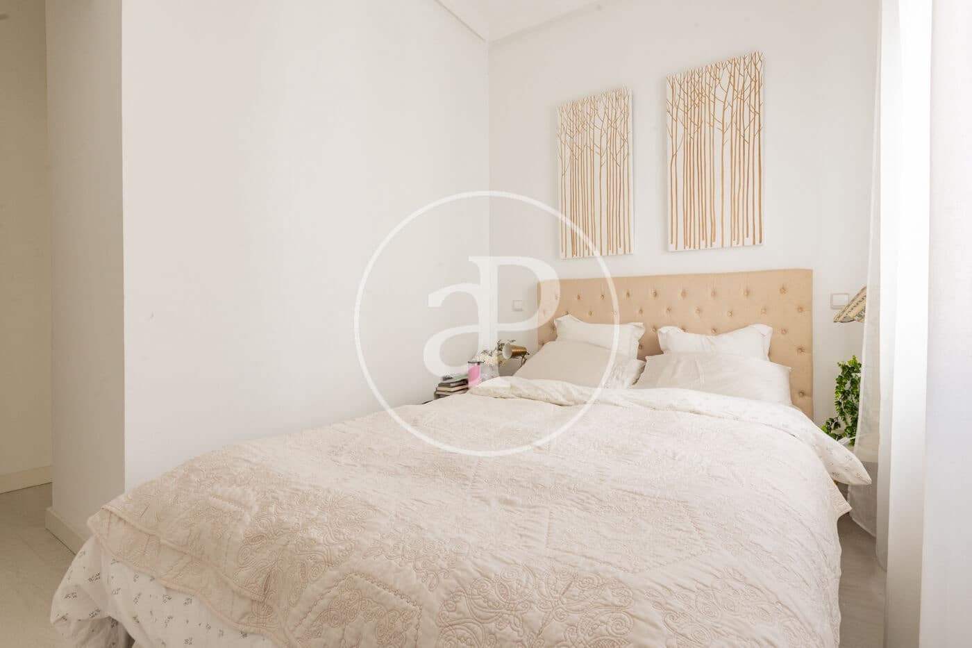 2 soveværelse Lejlighed til leje i Madrid by - € 2.000 (Ref: 9788412)