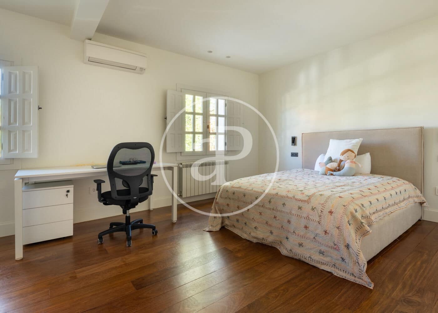 6 soverom Villa til leie i Madrid by med svømmebasseng garasje - € 25 000 (Ref: 9788413)