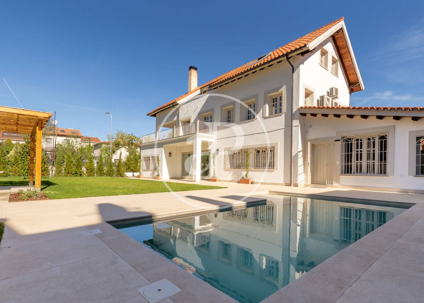 6 soverom Villa til leie i Madrid by med svømmebasseng garasje - € 25 000 (Ref: 9788413)