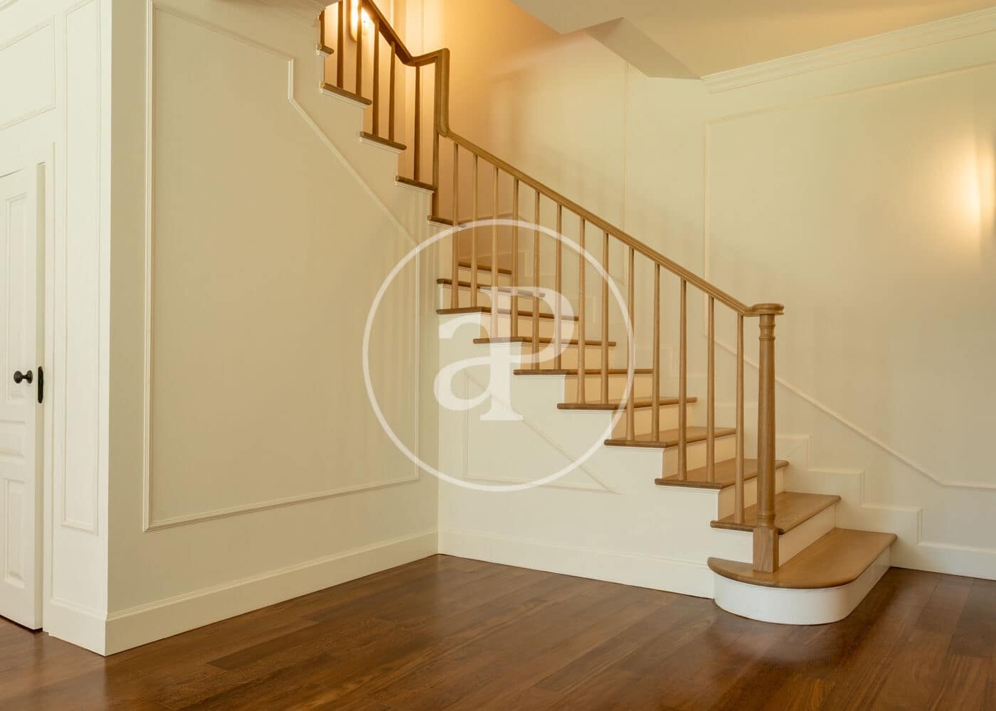 6 soverom Villa til leie i Madrid by med svømmebasseng garasje - € 25 000 (Ref: 9788413)