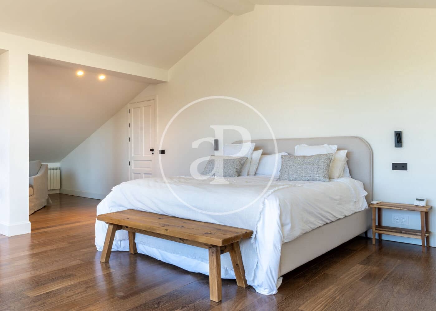 6 soverom Villa til leie i Madrid by med svømmebasseng garasje - € 25 000 (Ref: 9788413)