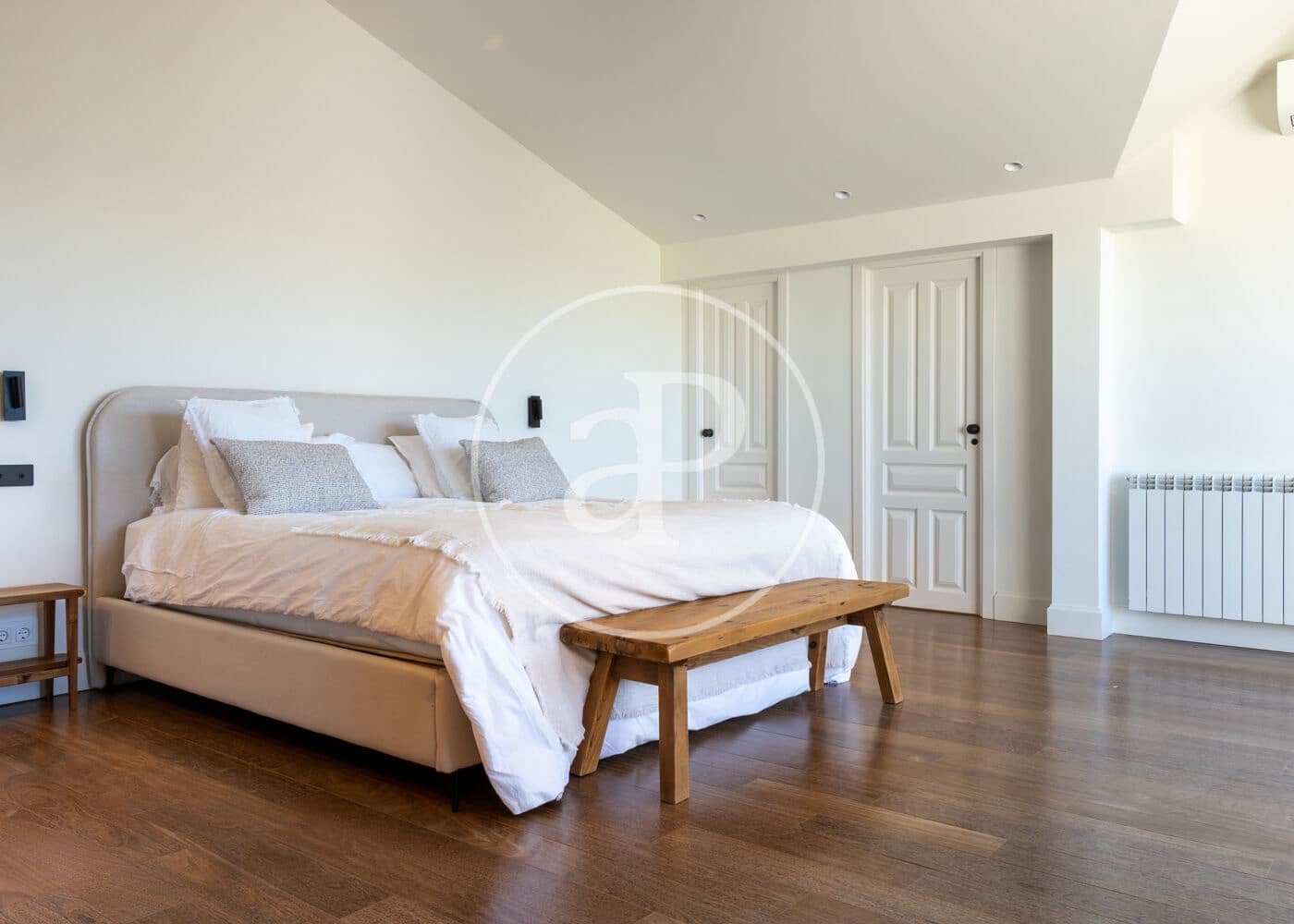 6 soverom Villa til leie i Madrid by med svømmebasseng garasje - € 25 000 (Ref: 9788413)