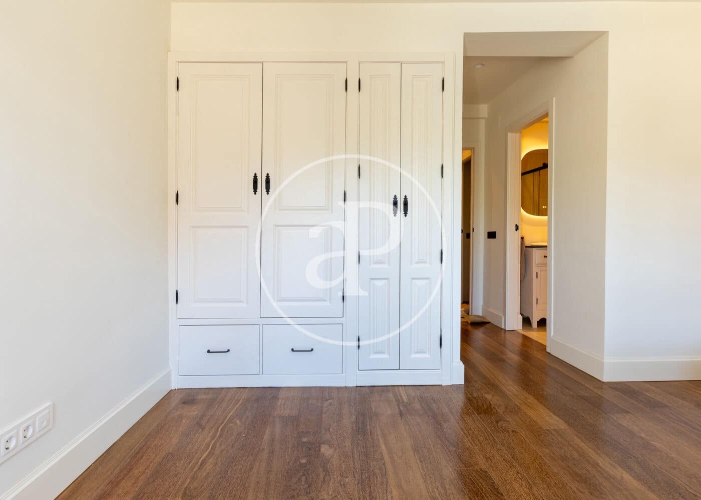 6 soverom Villa til leie i Madrid by med svømmebasseng garasje - € 25 000 (Ref: 9788413)