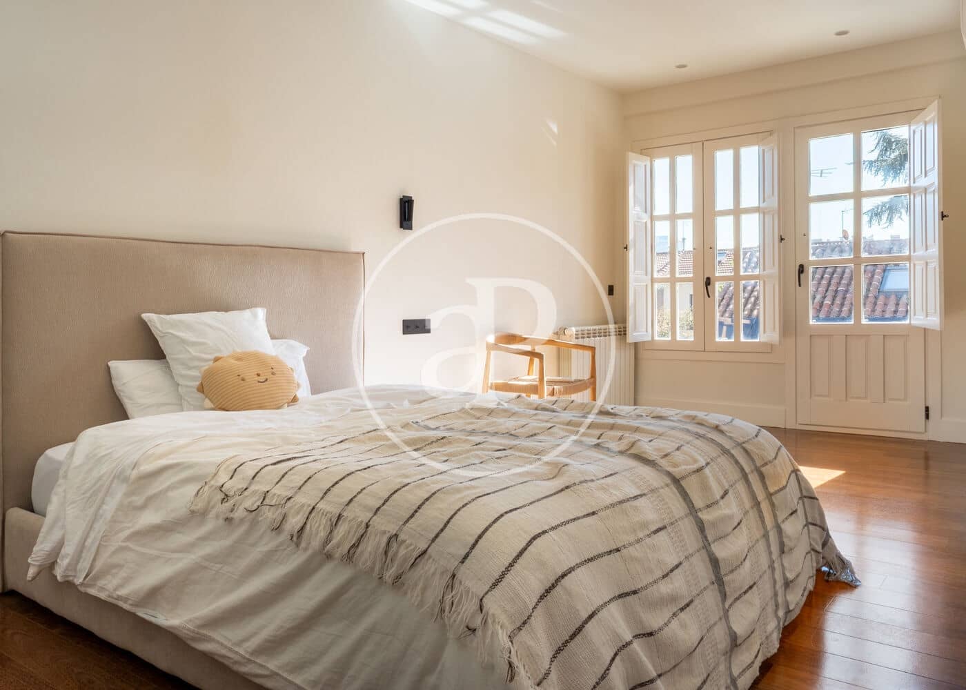 6 soverom Villa til leie i Madrid by med svømmebasseng garasje - € 25 000 (Ref: 9788413)