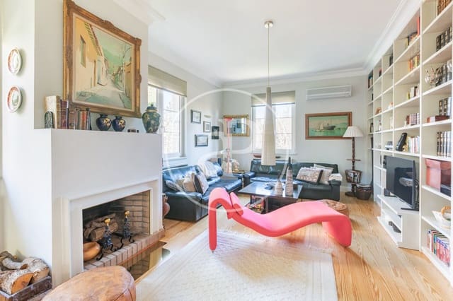 3 soveværelse Villa til salg i Aravaca, Madrid by med swimmingpool - € 2.480.000 (Ref: 9788415)