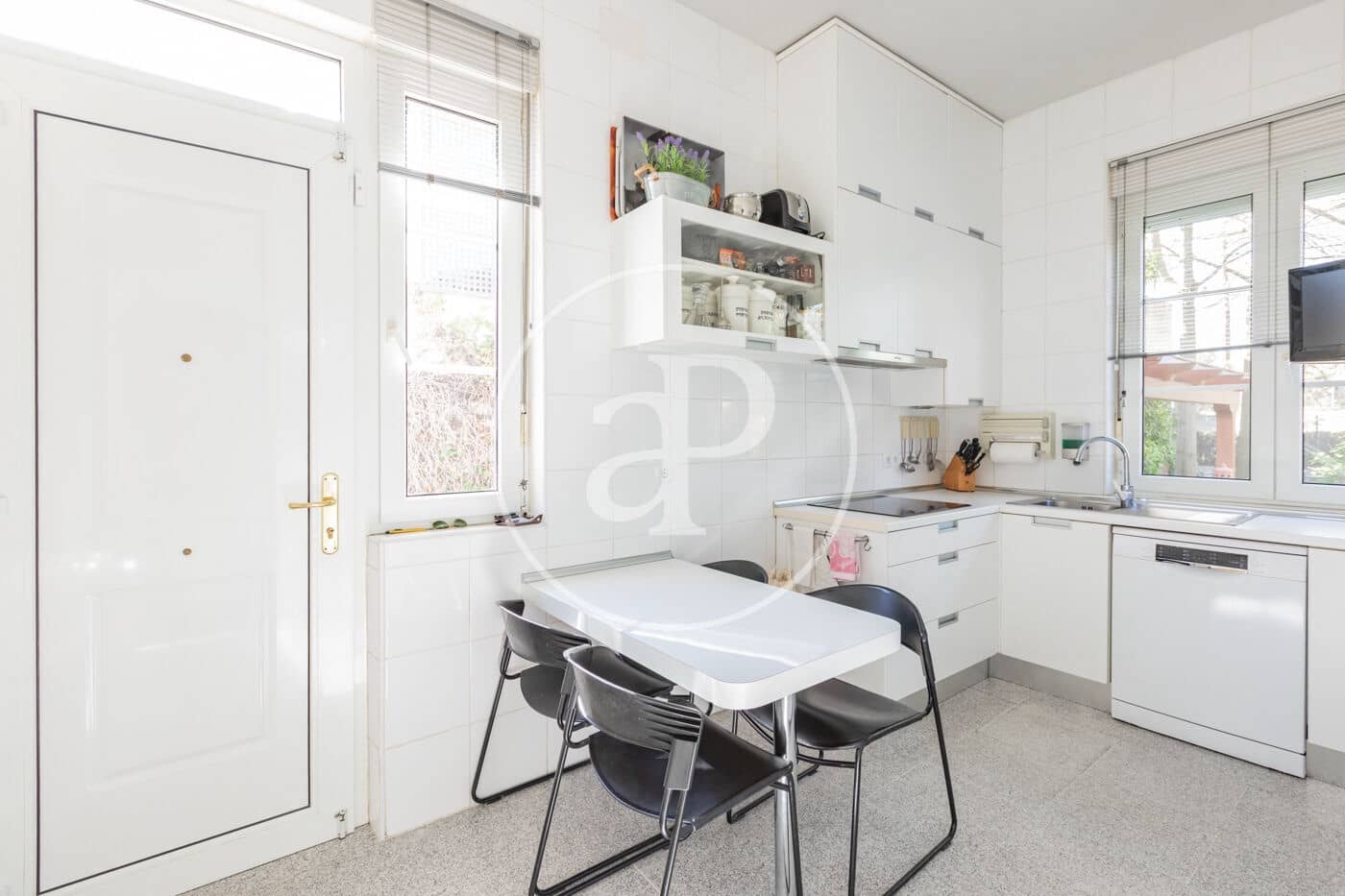 3 soveværelse Villa til salg i Madrid by med swimmingpool - € 2.480.000 (Ref: 9788415)