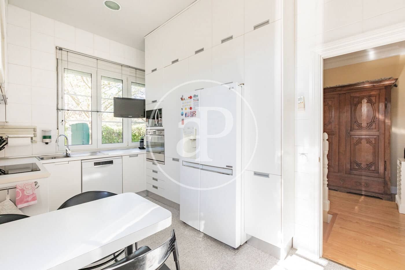 3 soveværelse Villa til salg i Madrid by med swimmingpool - € 2.480.000 (Ref: 9788415)