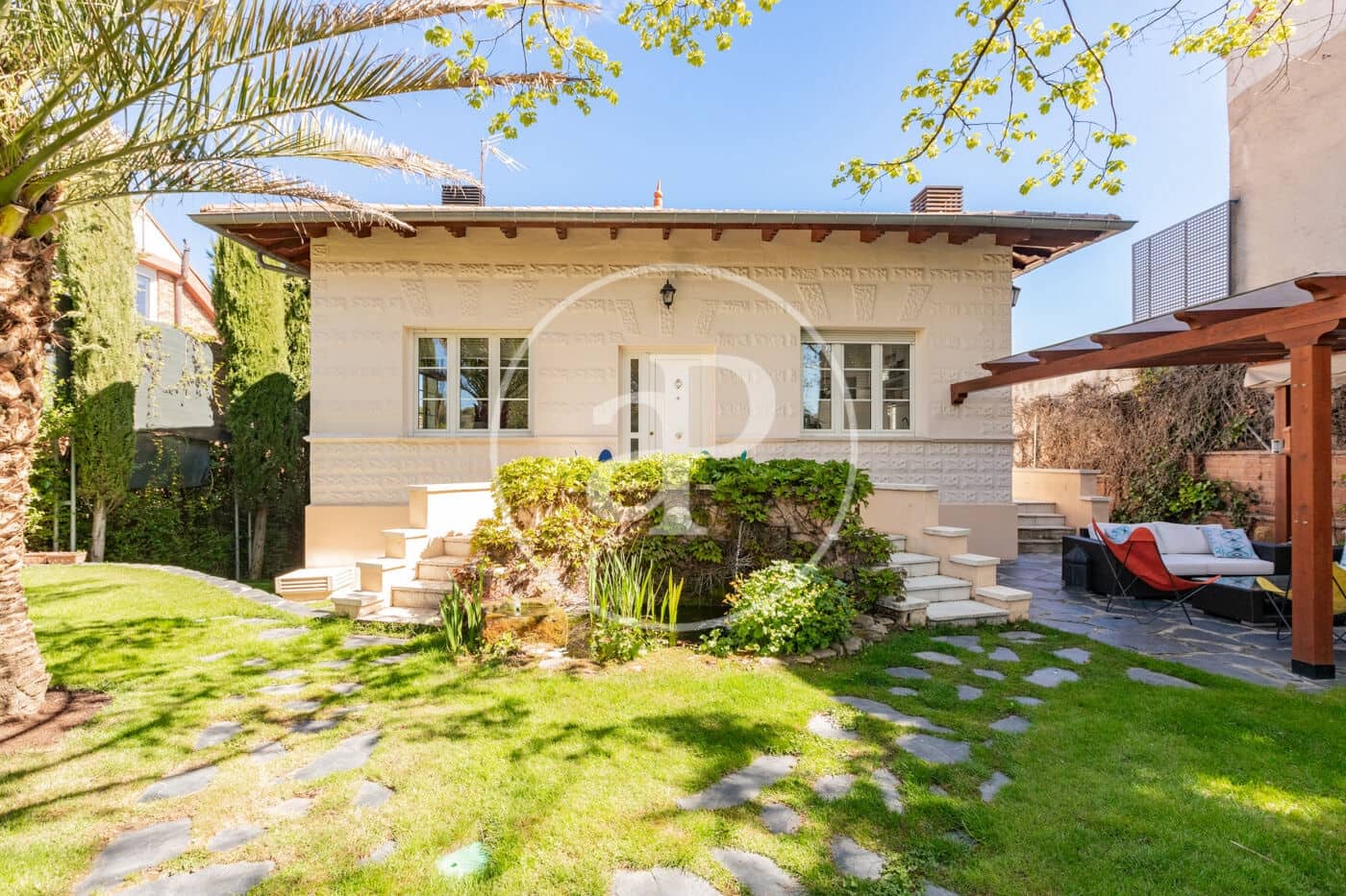 3 soveværelse Villa til salg i Madrid by med swimmingpool - € 2.480.000 (Ref: 9788415)