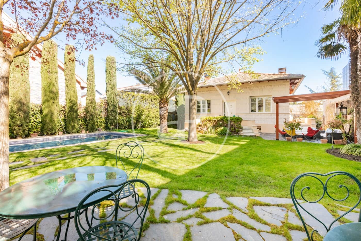 3 soveværelse Villa til salg i Madrid by med swimmingpool - € 2.480.000 (Ref: 9788415)