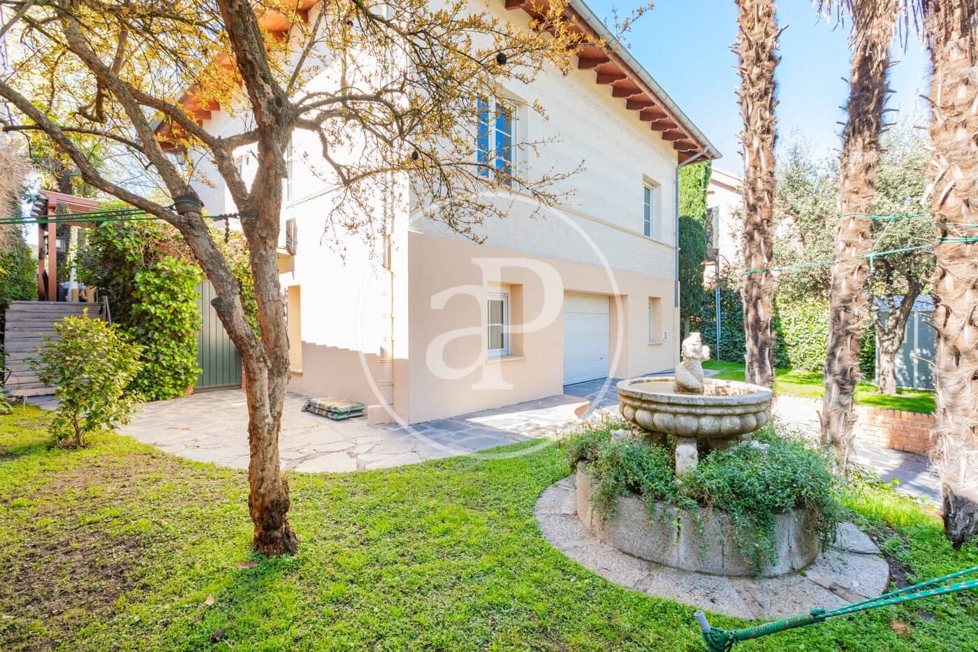 3 soveværelse Villa til salg i Madrid by med swimmingpool - € 2.480.000 (Ref: 9788415)