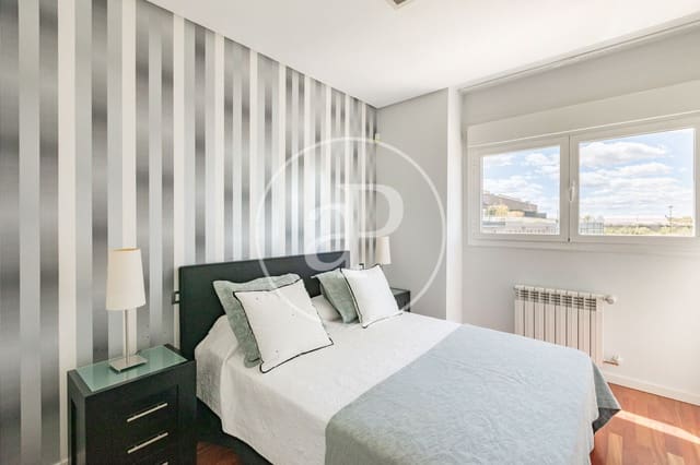 1 slaapkamer Appartement te koop in Valdefuentes, Madrid stad met zwembad - € 525.000 (Ref: 9788416)