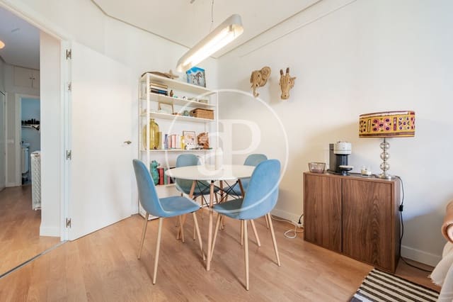 2 soveværelse Lejlighed til leje i Rios Rosas, Madrid by - € 1.500 (Ref: 9791055)