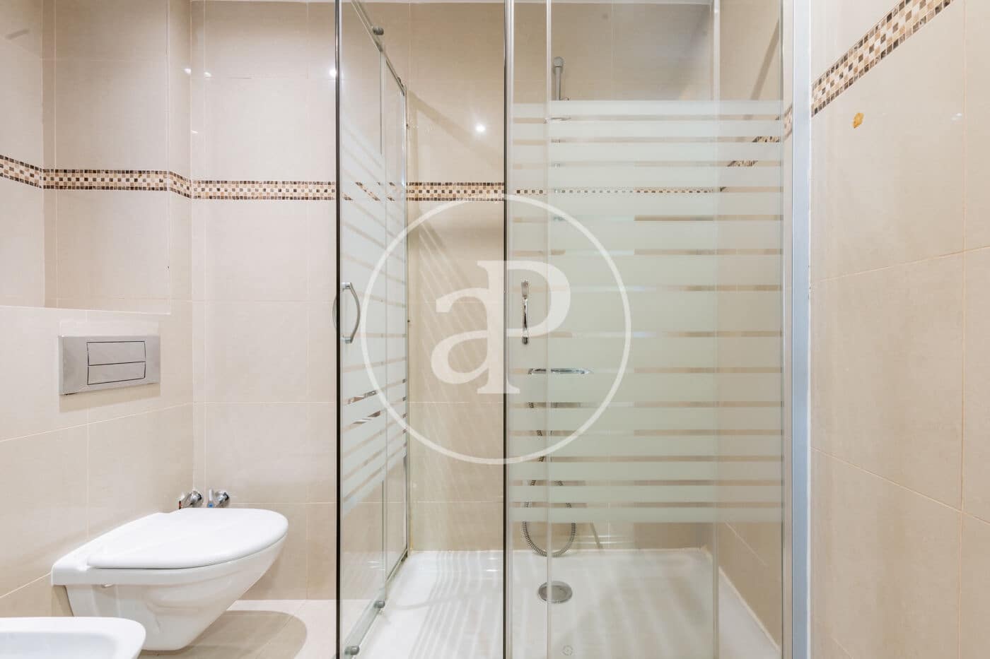 3 soveværelse Lejlighed til salg i Madrid by - € 1.359.000 (Ref: 9791056)