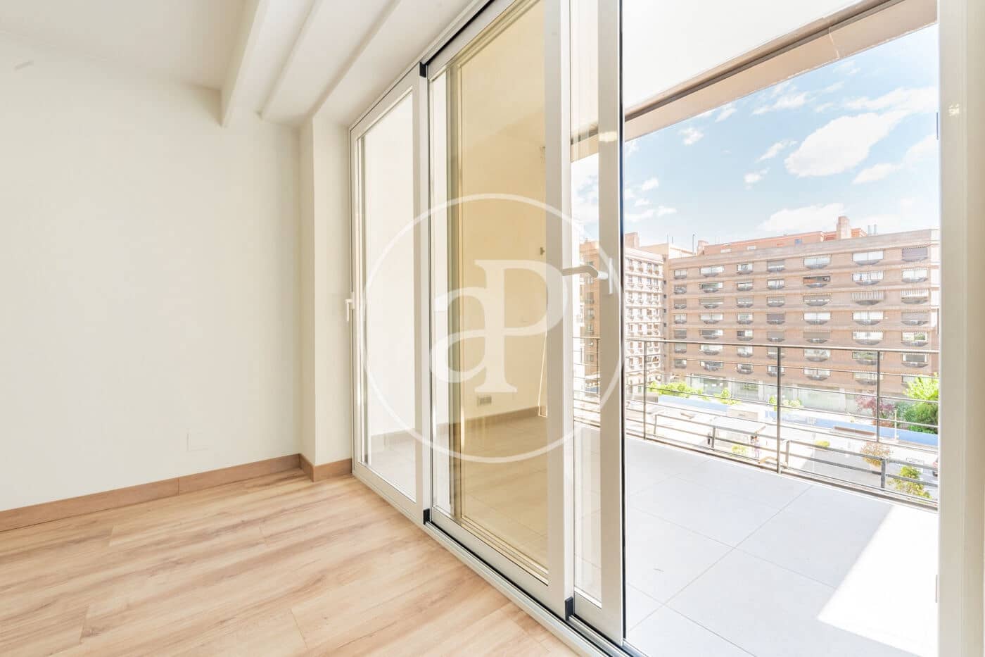 3 soveværelse Lejlighed til salg i Madrid by - € 1.359.000 (Ref: 9791056)