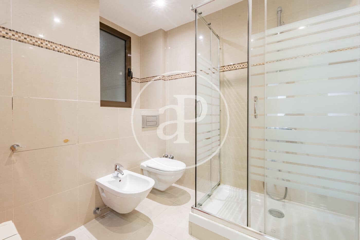 3 soveværelse Lejlighed til salg i Madrid by - € 1.359.000 (Ref: 9791056)