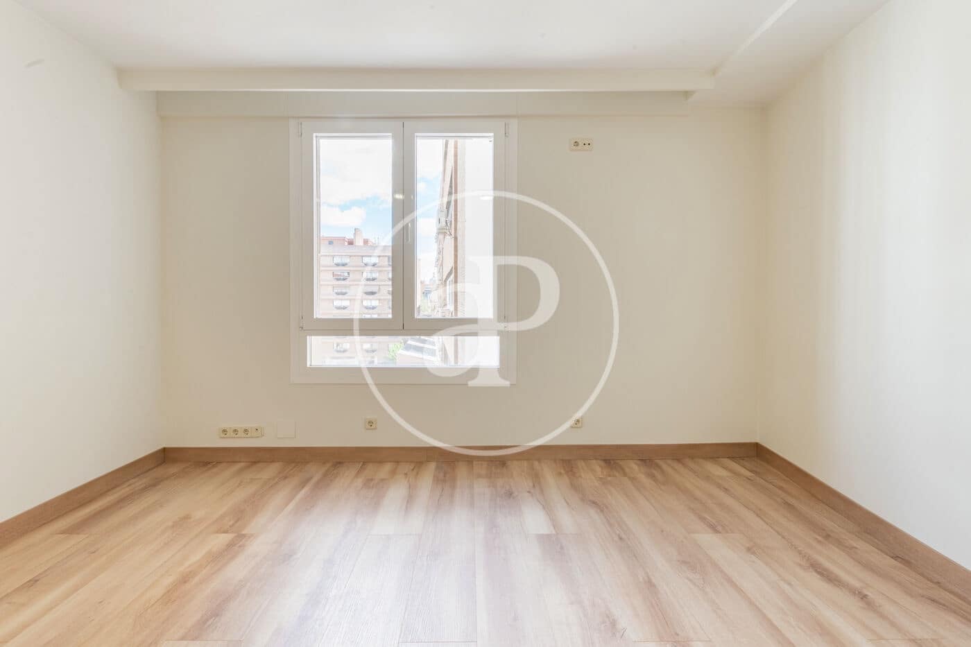 3 soveværelse Lejlighed til salg i Madrid by - € 1.359.000 (Ref: 9791056)