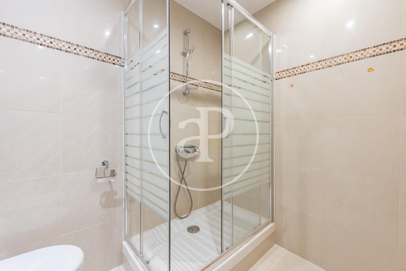 3 soveværelse Lejlighed til salg i Madrid by - € 1.359.000 (Ref: 9791056)