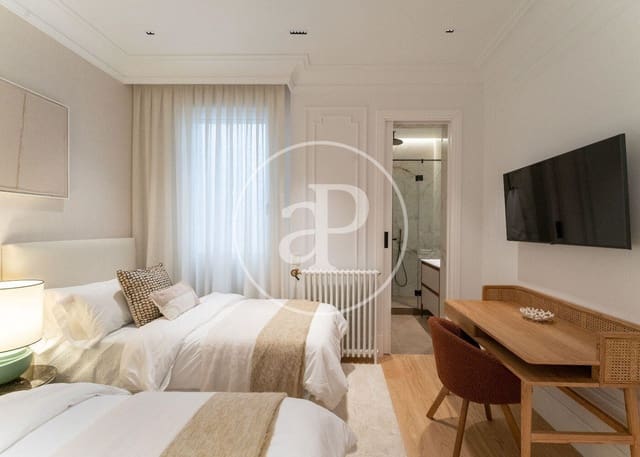3 soveværelse Lejlighed til leje i Recoletos, Madrid by - € 15.000 (Ref: 9791060)