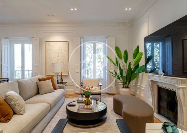 3 soveværelse Lejlighed til leje i Recoletos, Madrid by - € 15.000 (Ref: 9791060)