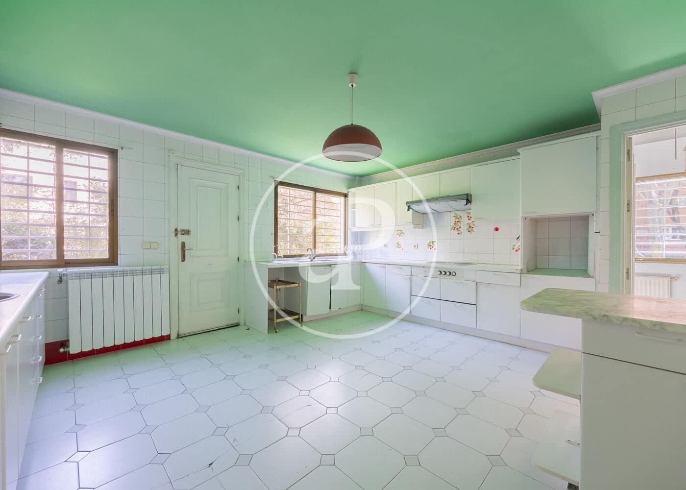 6 slaapkamer Villa te koop in Madrid stad met zwembad - € 2.700.000 (Ref: 9791061)