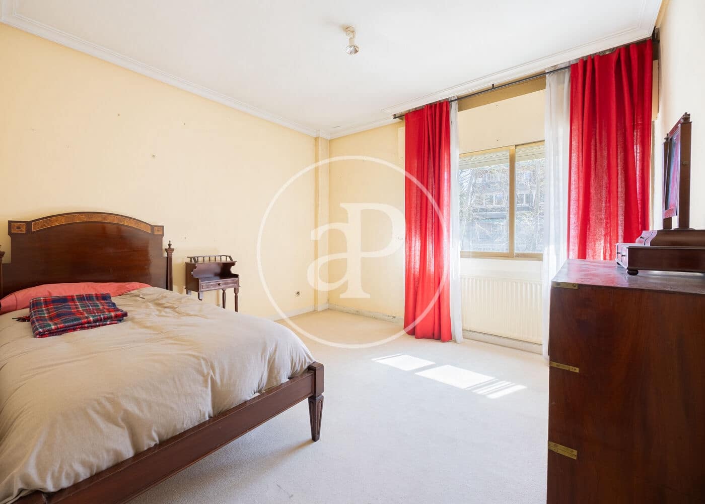 6 slaapkamer Villa te koop in Madrid stad met zwembad - € 2.700.000 (Ref: 9791061)