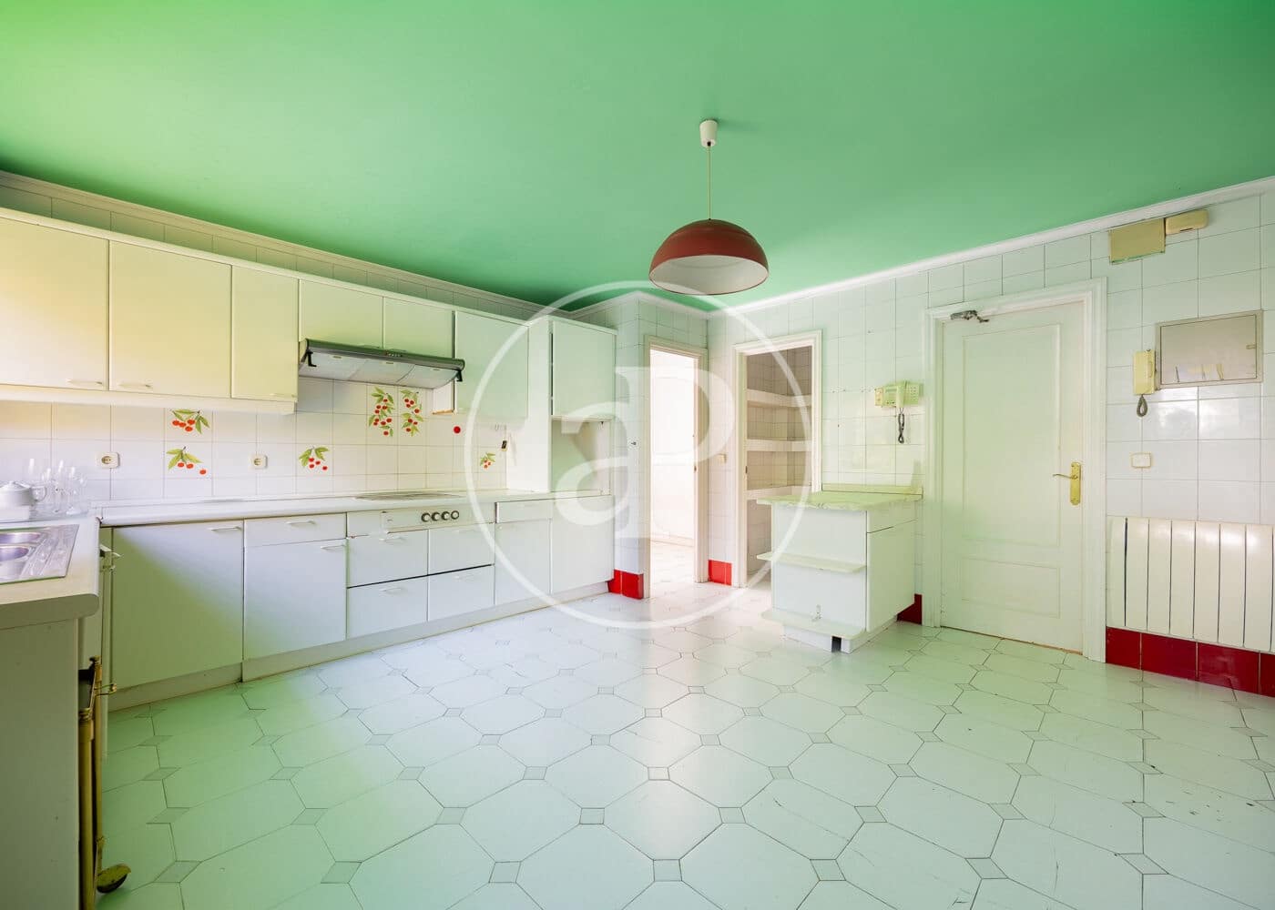 6 slaapkamer Villa te koop in Madrid stad met zwembad - € 2.700.000 (Ref: 9791061)