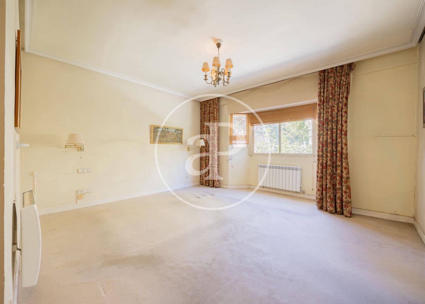 6 slaapkamer Villa te koop in Madrid stad met zwembad - € 2.700.000 (Ref: 9791061)