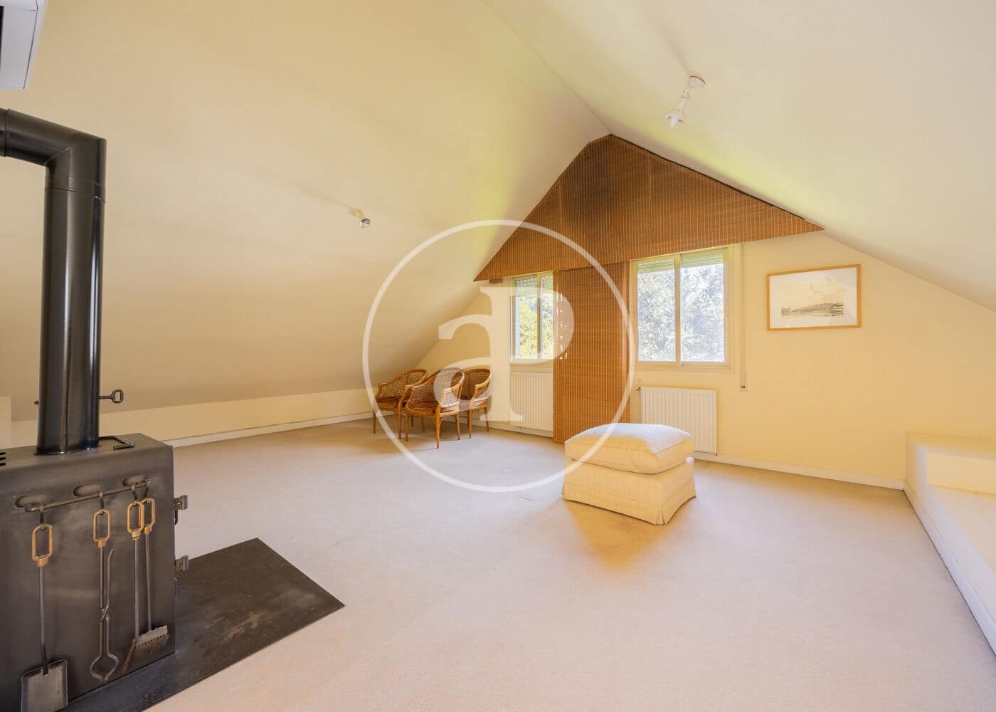 6 slaapkamer Villa te koop in Madrid stad met zwembad - € 2.700.000 (Ref: 9791061)