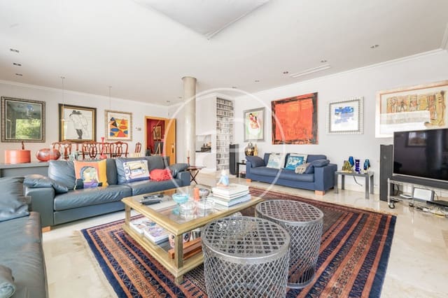 4 soverom Villa til salgs i Canillas, Madrid by med svømmebasseng - € 2 490 000 (Ref: 9791063)