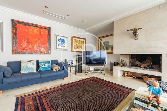 4 soverom Villa til salgs i Canillas, Madrid by med svømmebasseng - € 2 490 000 (Ref: 9791063)