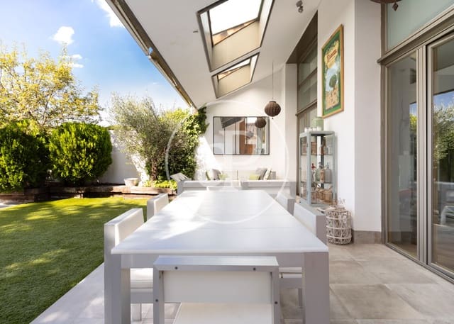 5 chambre Villa/Maison à vendre à Pozuelo de Alarcón avec piscine - 2 700 000 € (Ref: 9791064)