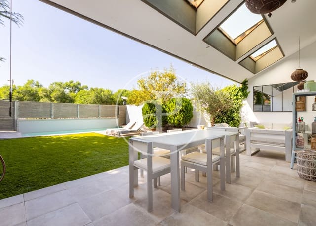 5 chambre Villa/Maison à vendre à Pozuelo de Alarcón avec piscine - 2 700 000 € (Ref: 9791064)