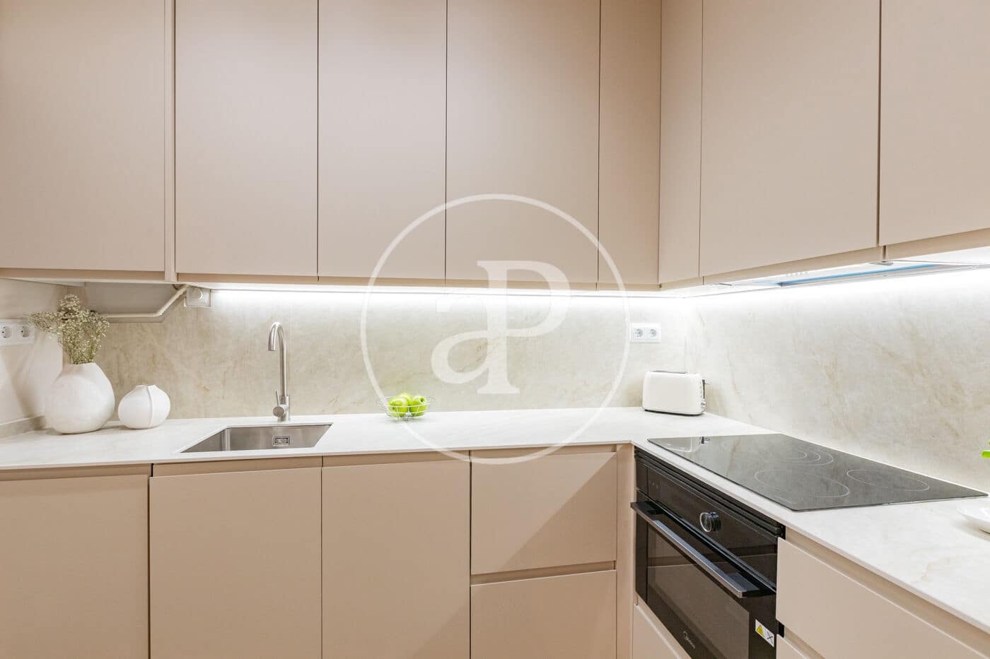 1 bedroom Apartment for rent in Madrid city - € 1,500 (Ref: 9794642)