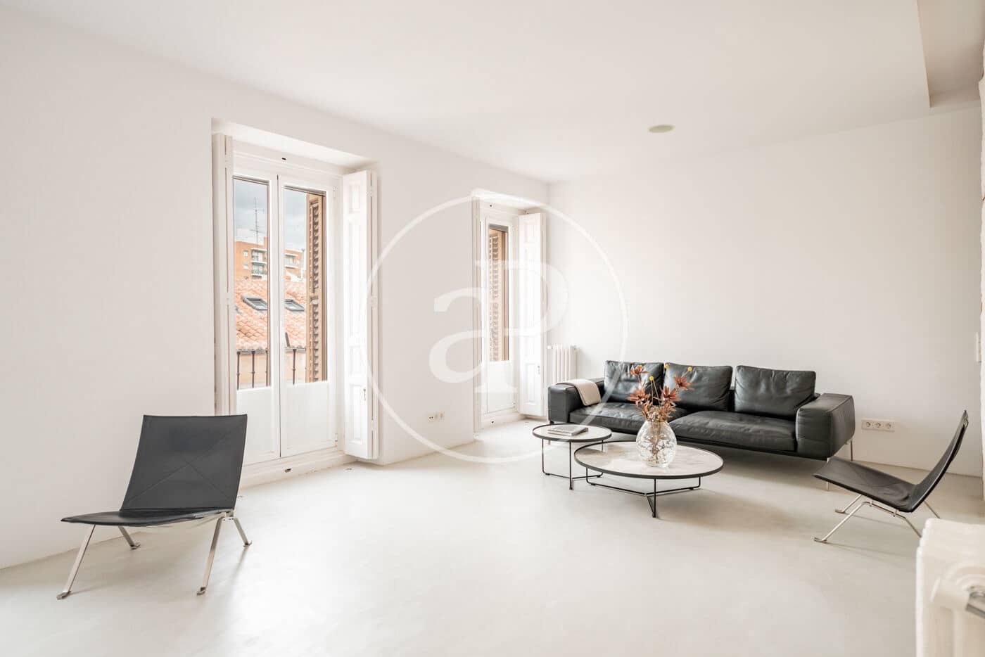 3 soverom Leilighet til leie i Madrid by - € 3 850 (Ref: 9794644)